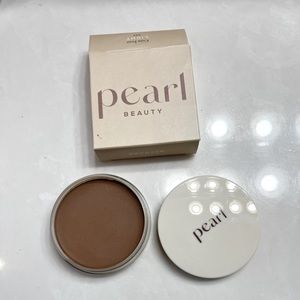 Pearl Beauty Creamy Bronzer in Light